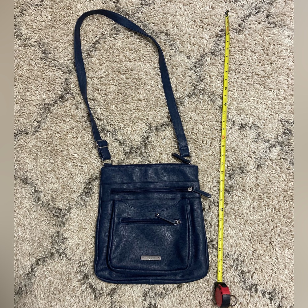 Women’s navy blue crossbody